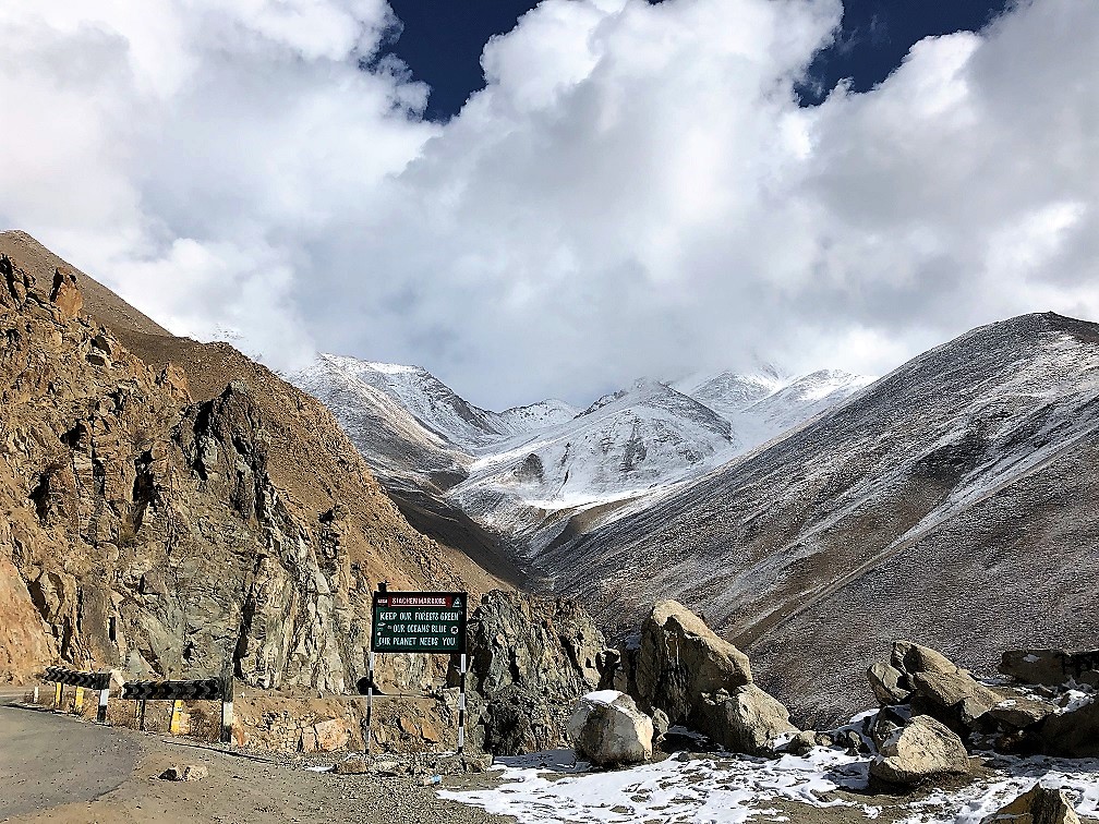 Drive to Khardung La - Before Markha Valley Trek