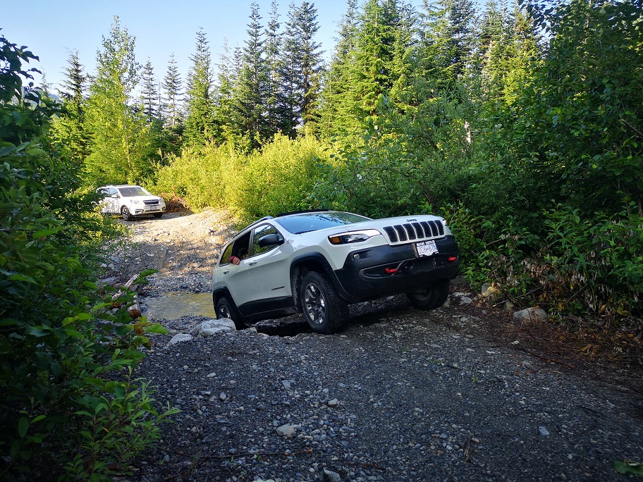 Tricouni Trailhead Drive