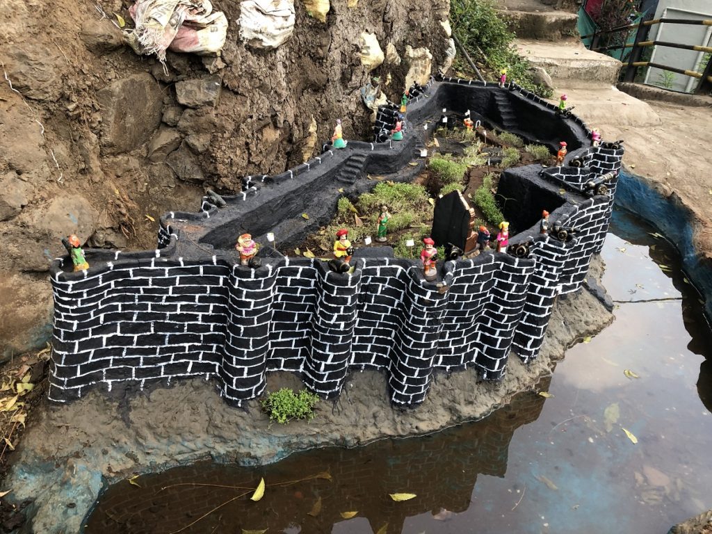 Ajikyatara Fort Satara  - Approach from Maruti Mandir