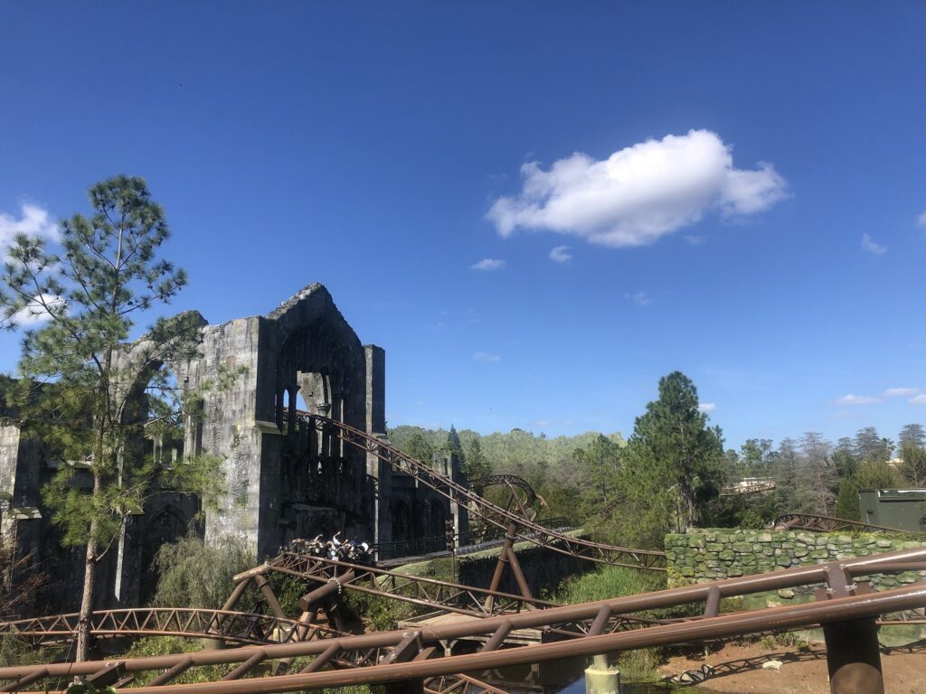 Hagrid's Magical Creatures Motorbike Adventure - The Wizarding World of Harry Potter