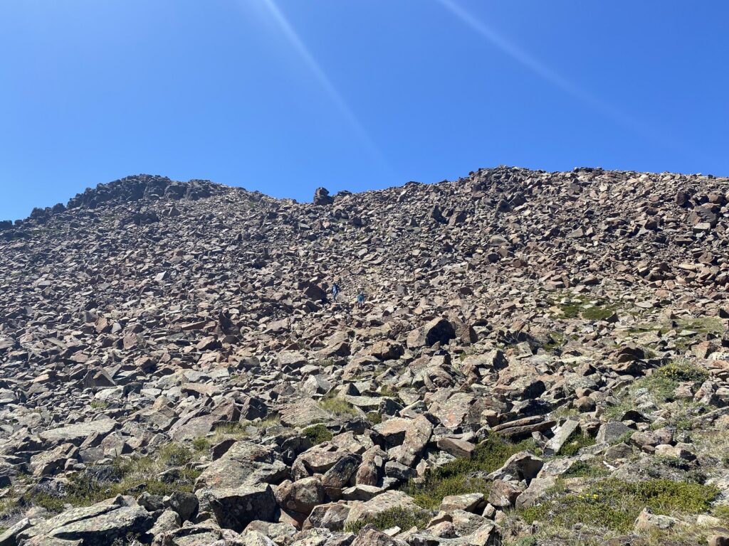 Cathedral Lakes Rim Trail-10-Red MountainBoulder Field
