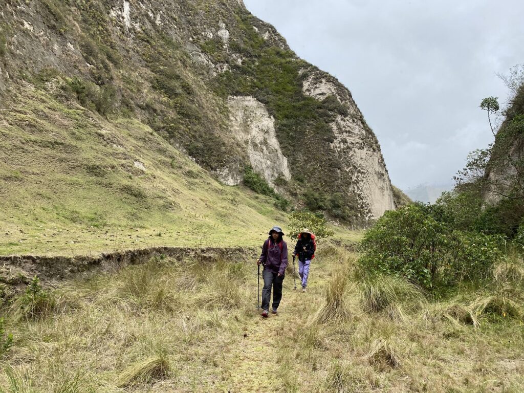 Quilotoa Loop Hike - Trail to Chugchilan