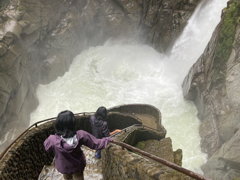 Banos Pailón del Diablo