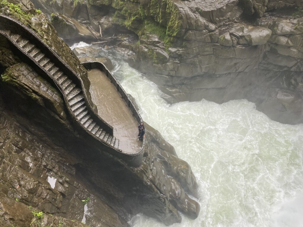 Banos Pailón del Diablo